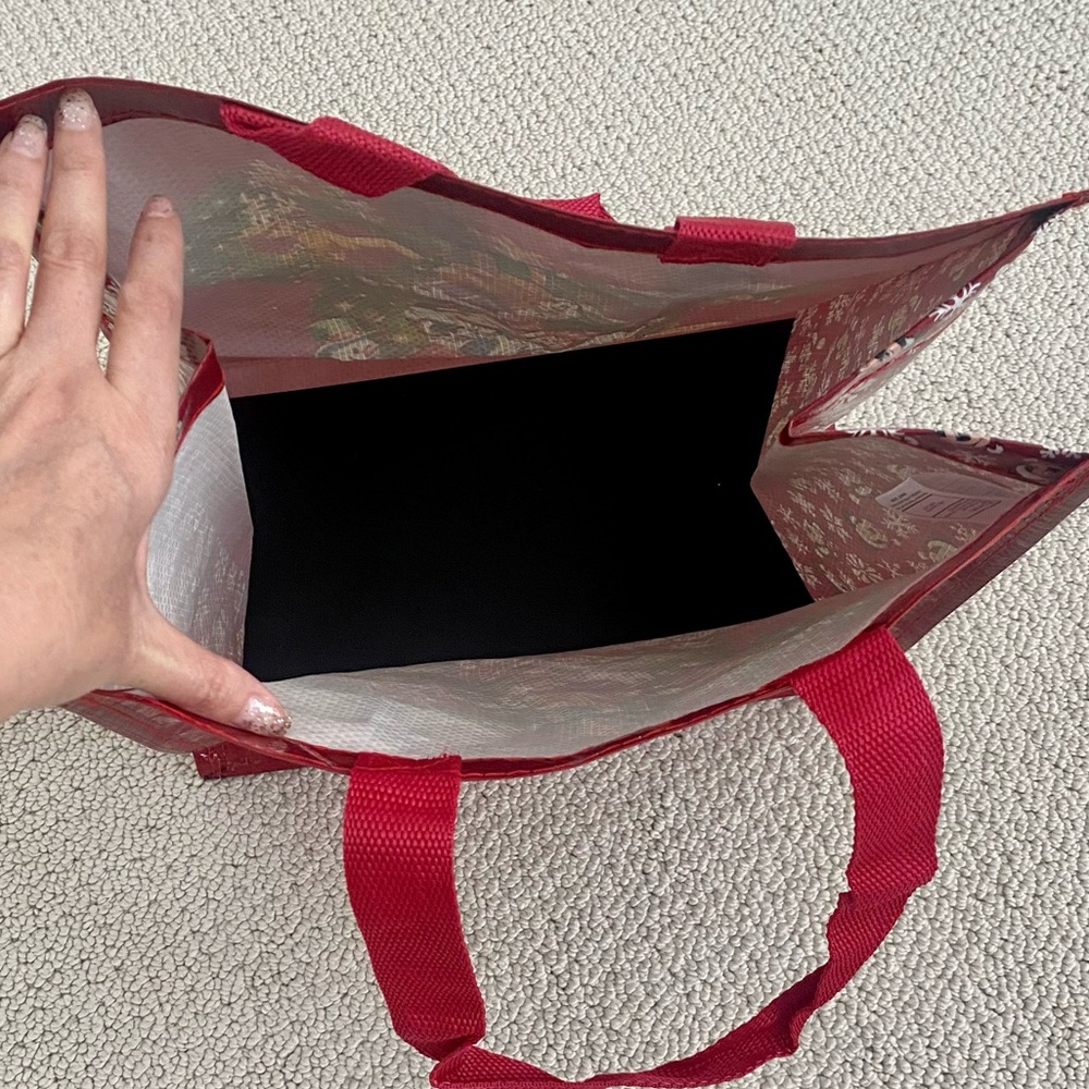 Disney Holiday Bag - Picture 4 of 9